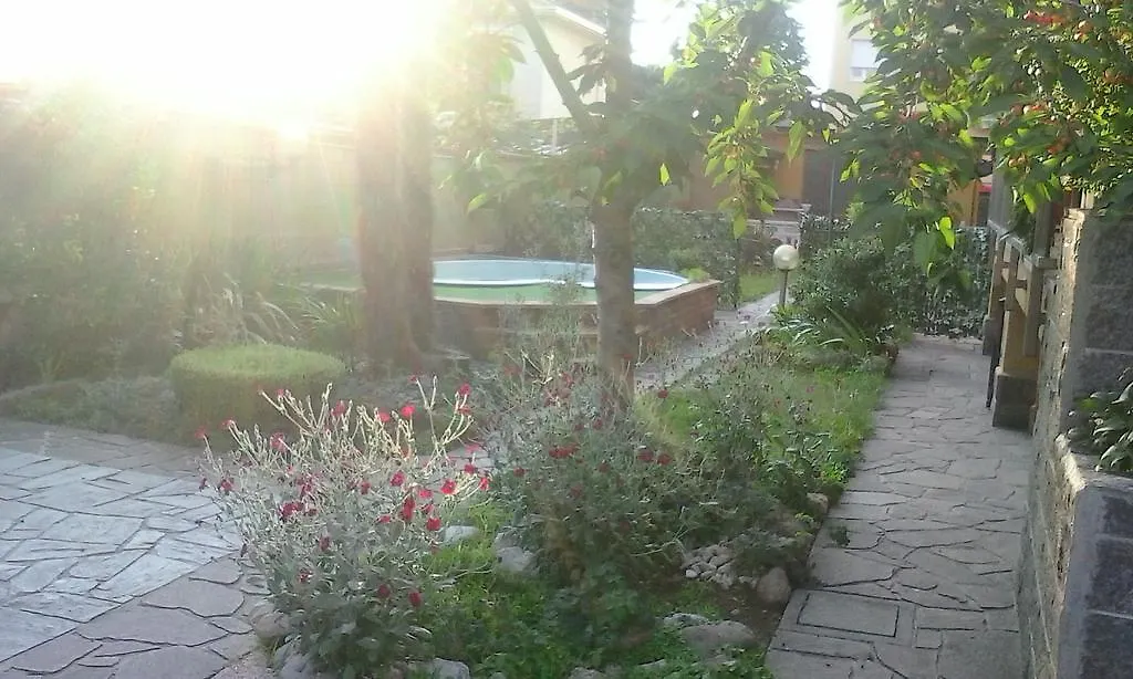Cuscino e Caffé Bed and Breakfast Rescaldina Bed & Breakfast